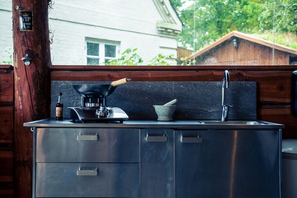 Outdoor kitchen electrical